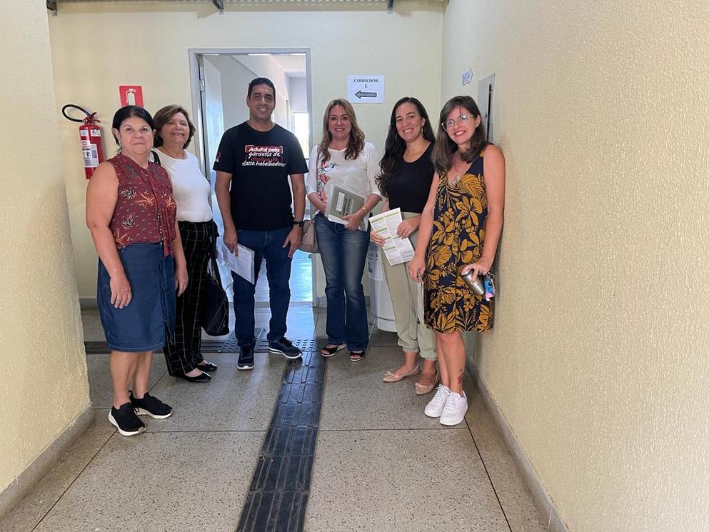 Professores em visita a unidade de Palmeira dos &Iacute;ndios