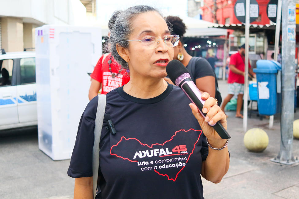 Professora Sandra Lira, diretora de Política Sindical da Adufal.. Foto: Karina Dantas/Ascom Adufal