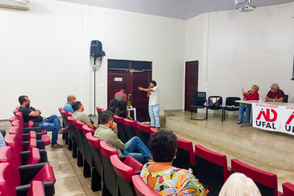Assembleia setorial do Campus Arapiraca, realizada na manhã desta terça-feira (2). 