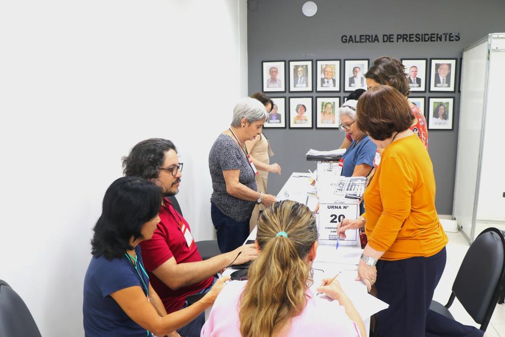 Apuração de votos ocorreu ao longo da manhã e tarde desta sexta-feira (9), na sede da Adufal. Foto: Karina Dantas/Ascom Adufal
