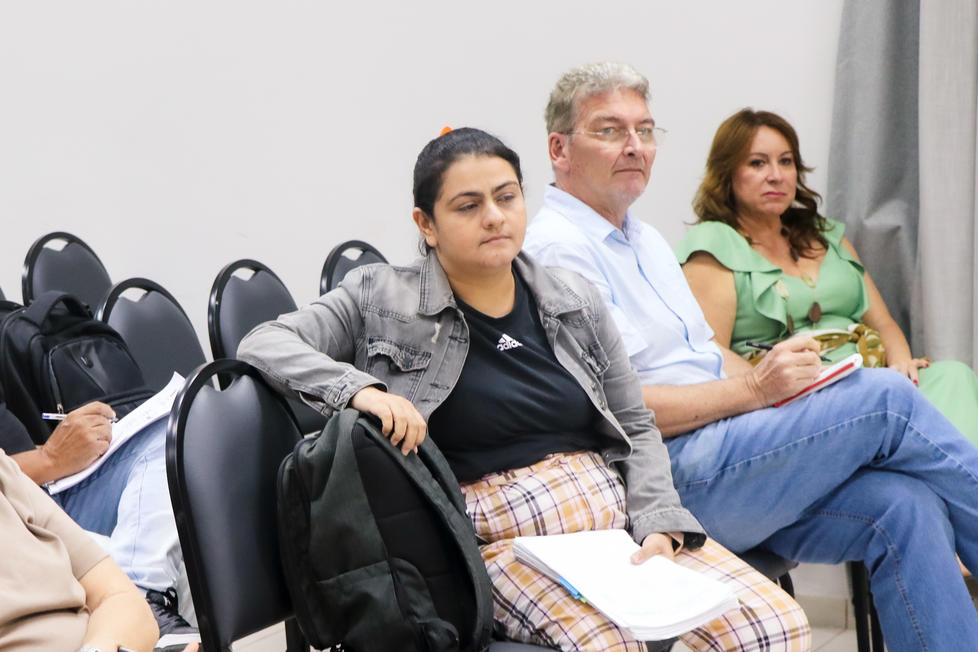 Servidora do DAP, Elma Fabiane, primeiro-secretário da Adufal, Carlos Müller, e a tesoureira da Adufal, Rosangela Reis, da esquerda para a direita. Foto: Karina Dantas/Ascom Adufal