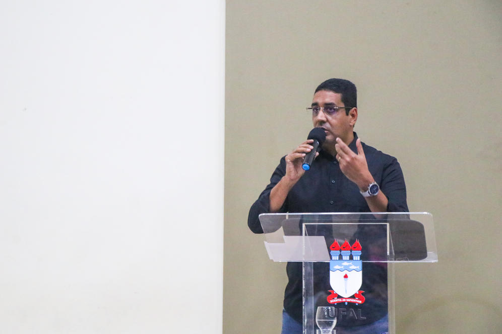 Professor Jailton Lira, secretário-geral da Adufal. Foto: Vanessa Ataíde/Ascom Adufal