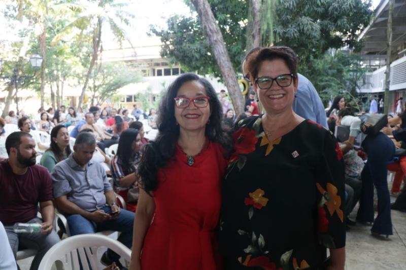 Vice-presidenta da Adufal, Sandra Lira, e a diretora de Divulgação e Imprensa, Tânia Voronkoff.